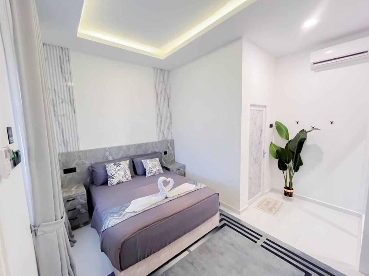 Auranad Tinyhouse Bandar Tanah Merah Wifi Netflix Exterior foto